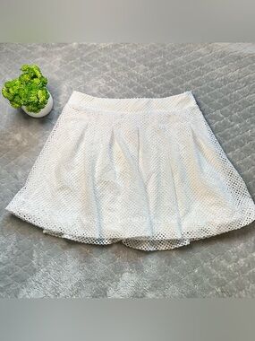 🤍 Banana Republic White Textured A-Line Skater Skirt Size 6